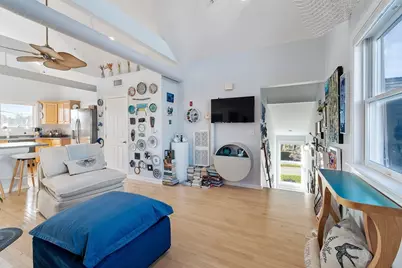 60 Rocky Neck Ave #202, Gloucester, MA 01930 - Photo 5