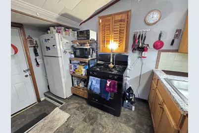 499 Haverhill St, Lawrence, MA 01841 - Photo 9