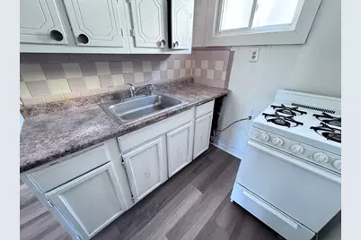 499 Haverhill St, Lawrence, MA 01841 - Photo 17