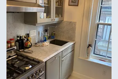 88 Mount Vernon #32, Boston, MA 02108 - Photo 5