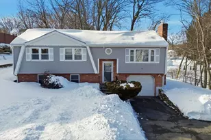 31 Tremont St, Woburn, MA 01801 - Photo 1