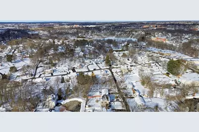 31 Tremont St, Woburn, MA 01801 - Photo 35