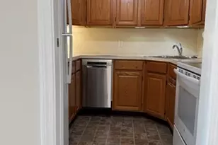 221 Rock, Norwood, MA 02062 - Photo 5