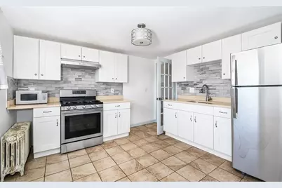 7-9 Dexter #7, Waltham, MA 02453 - Photo 1