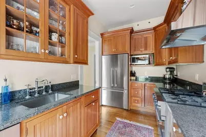 18 Hereford St, Boston, MA 02115 - Photo 15
