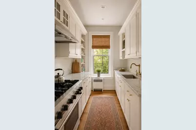 18 Hereford St, Boston, MA 02115 - Photo 13