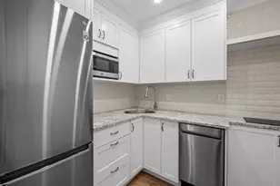 18 Hereford St, Boston, MA 02115 - Photo 15