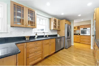 17 Lindbergh Avenue, Needham, MA 02494 - Photo 9