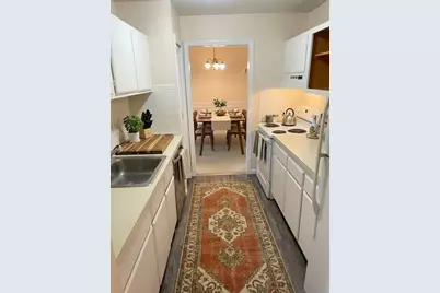 139 King St #306, Franklin, MA 02038 - Photo 3