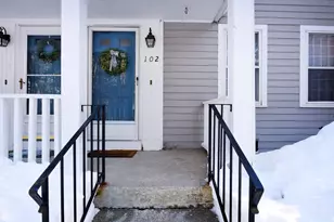 102 Twin Lakes Dr, Halifax, MA 02338 - Photo 1