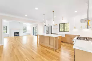 17 Starling St, Boston, MA 02132 - Photo 19