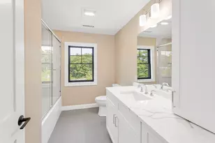 17 Starling St, Boston, MA 02132 - Photo 7