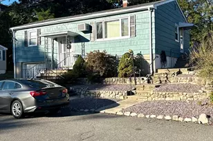 103 Kernwood Dr, Lynn, MA 01904 - Photo 1