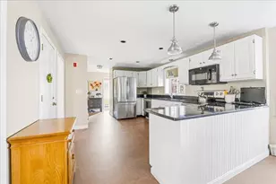 33 1st Parish Ln, Hanover, MA 02339 - Photo 5