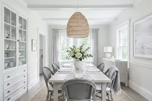 18 Eaton Ct, Wellesley, MA 02481 - Photo 5