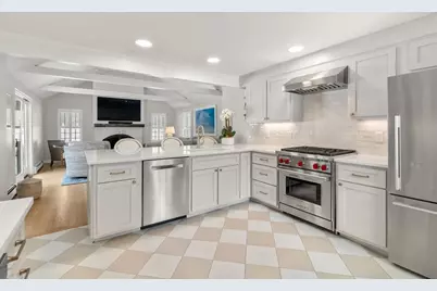 22 Longmeadow Rd, Hingham, MA 02043 - Photo 7