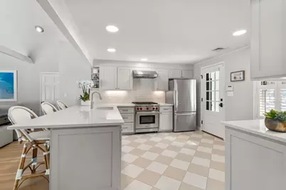 22 Longmeadow Rd, Hingham, MA 02043 - Photo 9