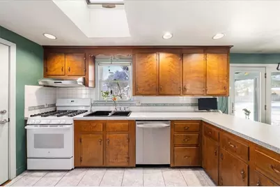 25 Pine Ridge Dr, Ayer, MA 01432 - Photo 15