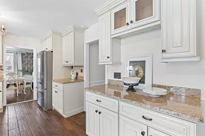 40 Pinewood Rd, Wellesley, MA 02482 - Photo 9