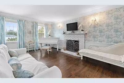 40 Pinewood Rd, Wellesley, MA 02482 - Photo 15