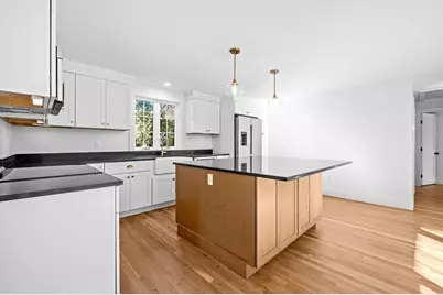 11 Great Lake Dr, Sudbury, MA 01776 - Photo 5