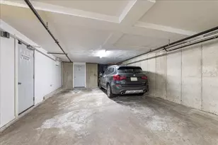 361 W Fourth St, Boston, MA 02127 - Photo 27