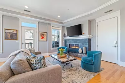 361 W 4th St #5, Boston, MA 02127 - Photo 5