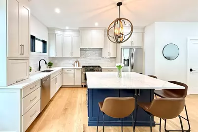 811 Heath St #811, Brookline, MA 02467 - Photo 9