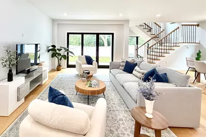 811 Heath St #811, Brookline, MA 02467 - Photo 5