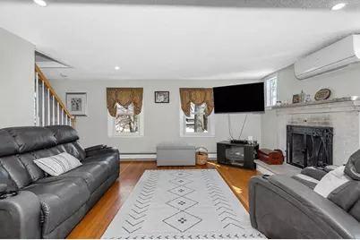 34 Stark Ave, Wakefield, MA 01880 - Photo 11