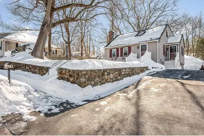 34 Stark Ave, Wakefield, MA 01880 - Photo 1