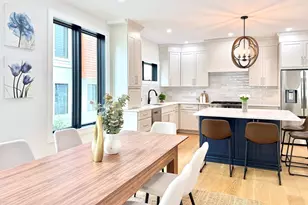 811 Heath St, Brookline, MA 02467 - Photo 3
