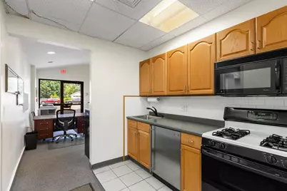 30 Thacher St, Malden, MA 02148 - Photo 19