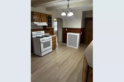 558 Main St #1, Medford, MA 02155 - Photo 9