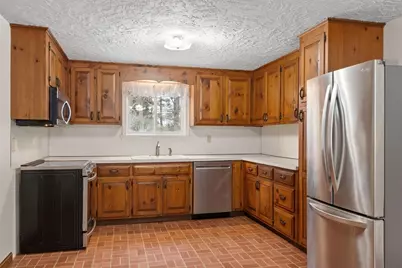 352 Wood St, Hopkinton, MA 01748 - Photo 15