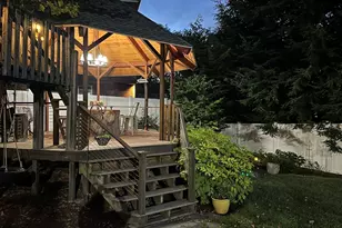 327 Franklin St, Newton, MA 02458 - Photo 35