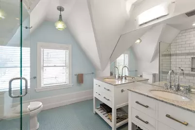 327 Franklin St, Newton, MA 02458 - Photo 23