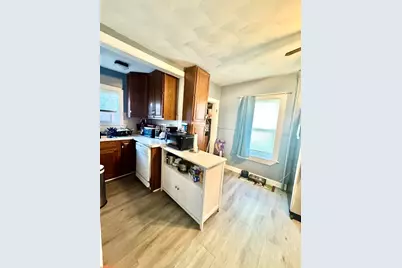 4 Walnut St, Taunton, MA 02780 - Photo 9