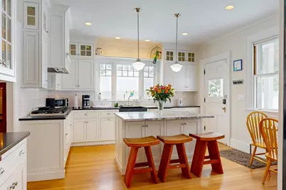 97 Montvale, Newton, MA 02459 - Photo 3