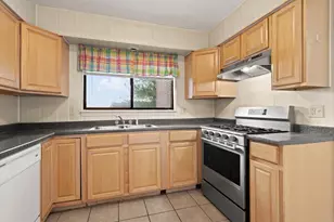 34 Rosewood Dr, Stoughton, MA 02072 - Photo 15