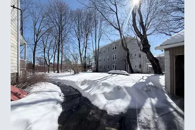 96 Courtland St #3, Worcester, MA 01602 - Photo 11