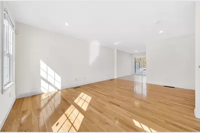 132 Howe St #B, Natick, MA 01760 - Photo 3