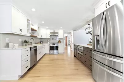 10 Meadow Brook Ln, Reading, MA 01867 - Photo 3