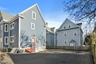 4 Benson St, Boston, MA 02135 - Photo 21