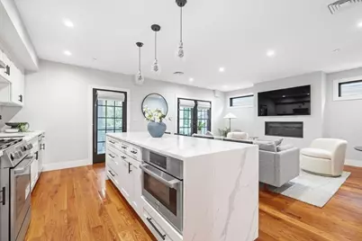 113-115 Falcon St #113-3, Boston, MA 02128 - Photo 7