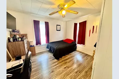 15 Barclay St, Lowell, MA 01851 - Photo 11