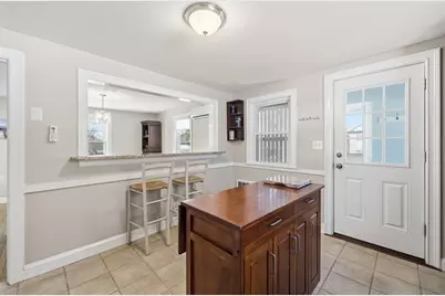 132 Bedford St, Burlington, MA 01803 - Photo 5