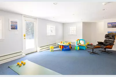 55 Woodlawn Dr, Newton, MA 02467 - Photo 15