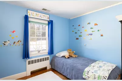 55 Woodlawn Dr, Newton, MA 02467 - Photo 13