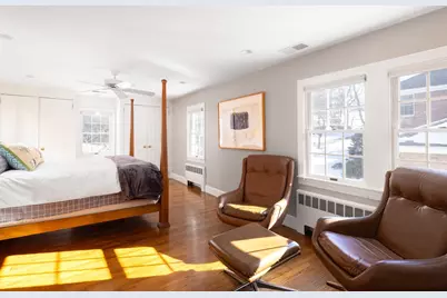 55 Woodlawn Dr, Newton, MA 02467 - Photo 9